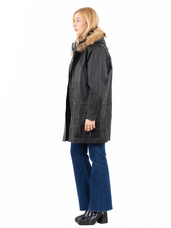 Vintage 90's Women Leather Coat in BlackA0055