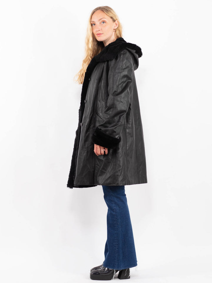 Vintage 90's Women Leather Coat in BlackA0424