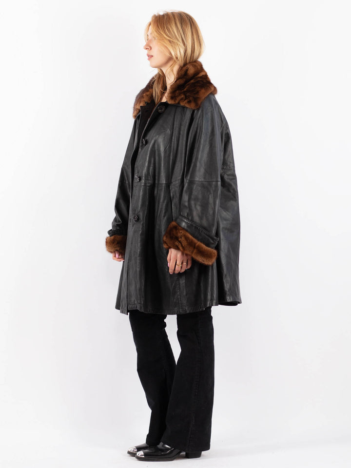 Vintage 90's Women Leather Coat in BlackV9727