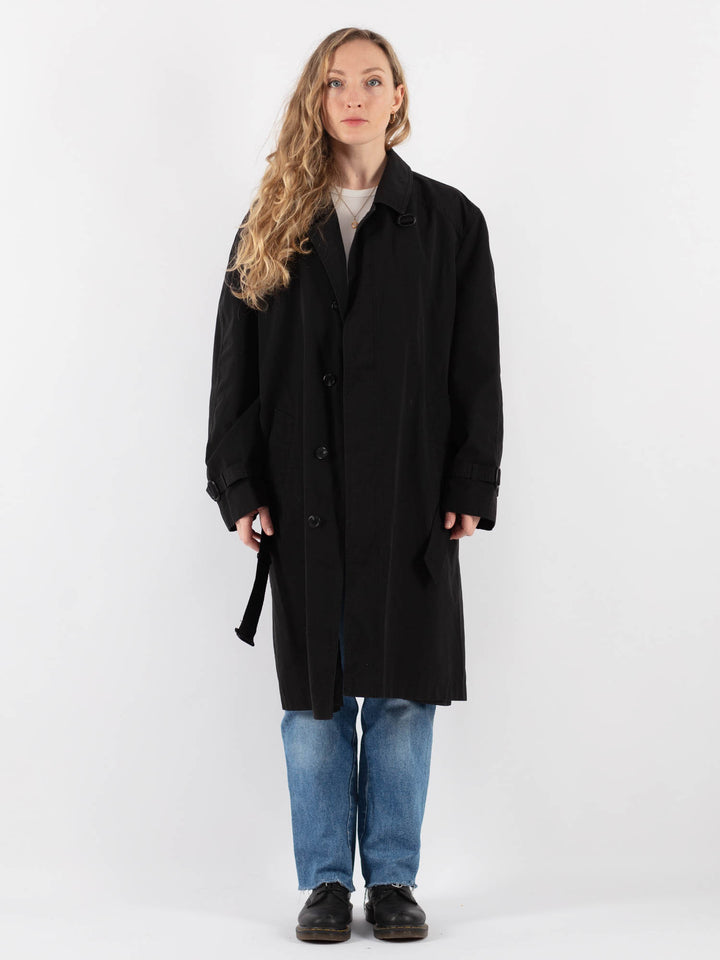 Vintage 90's Women Mac Coat in BlackV9345