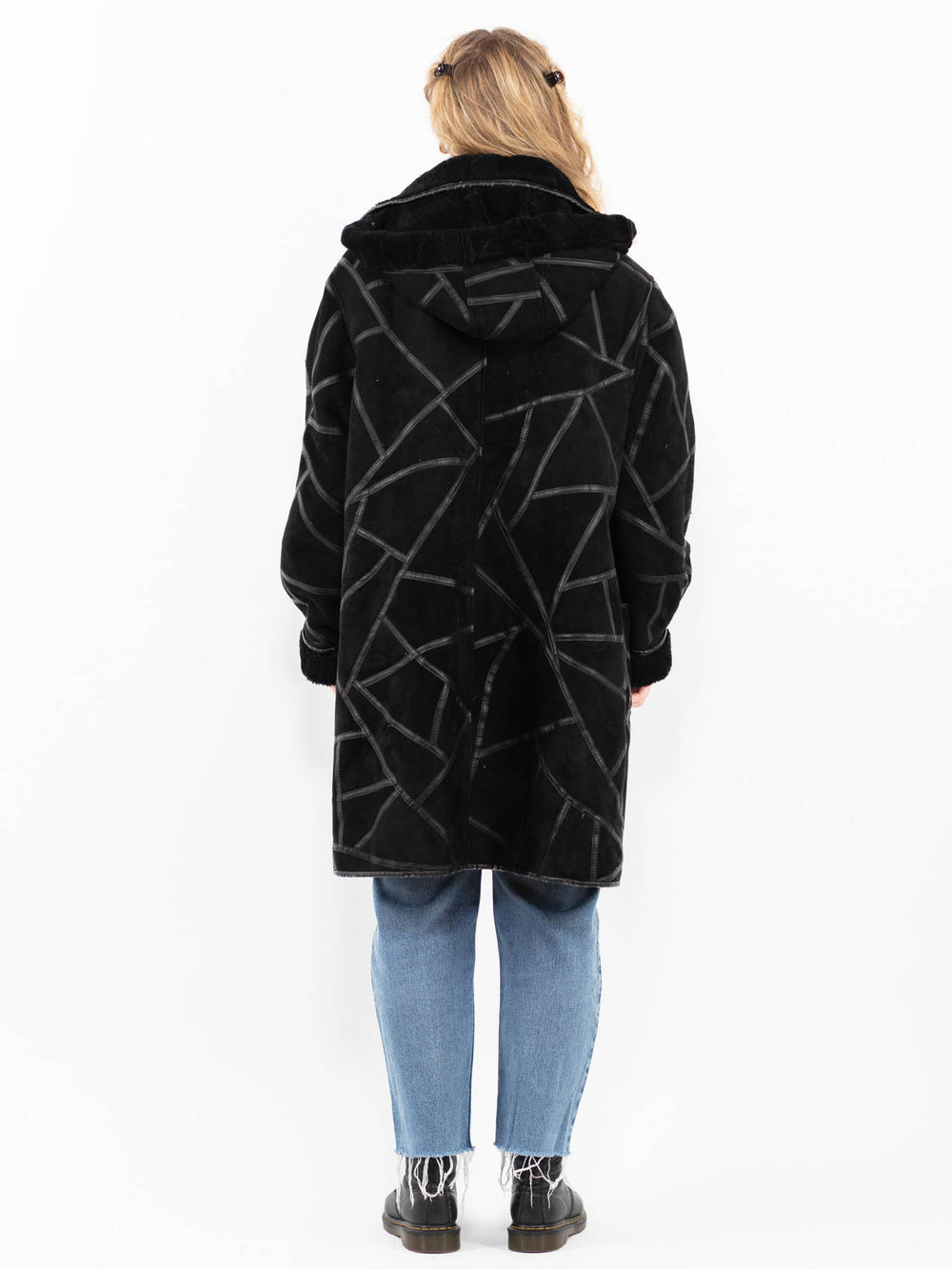 Vintage 90's Women Sheepskin Coat in BlackA0240