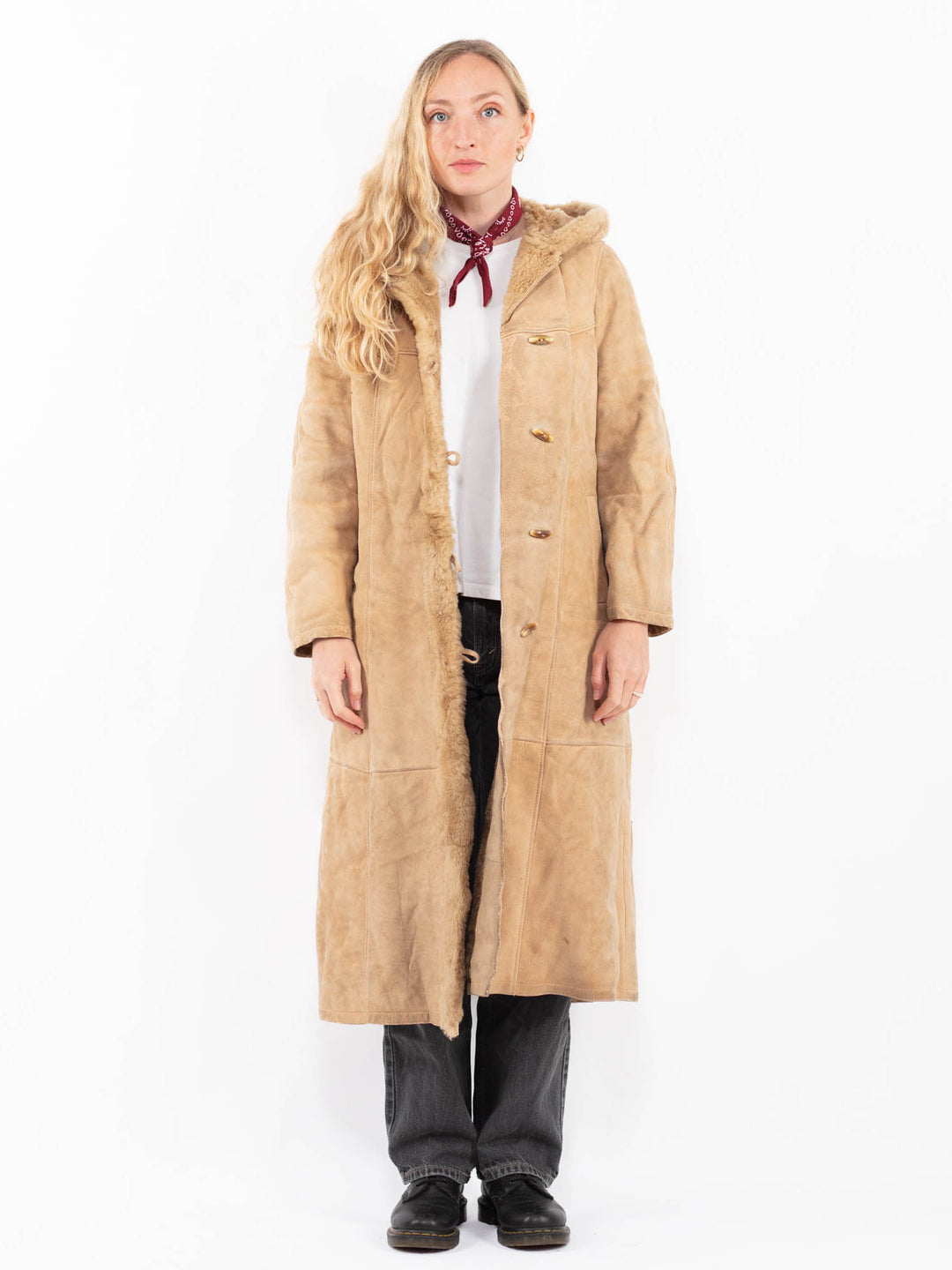 Vintage 90's Women Sheepskin Coat in BeigeA0595
