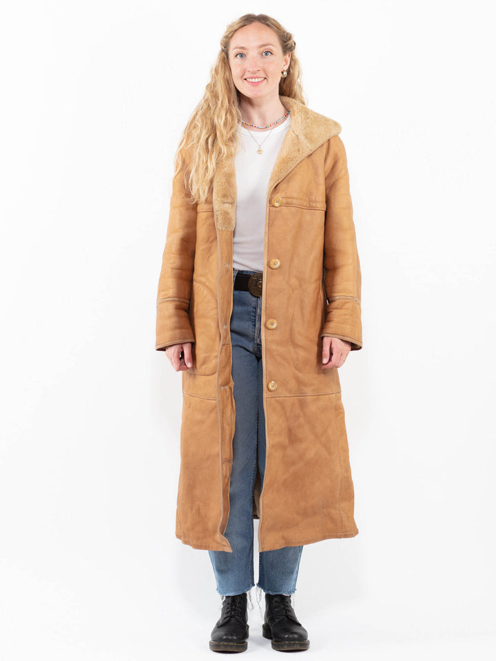 Vintage 90's Women Sheepskin Coat in BrownA0250