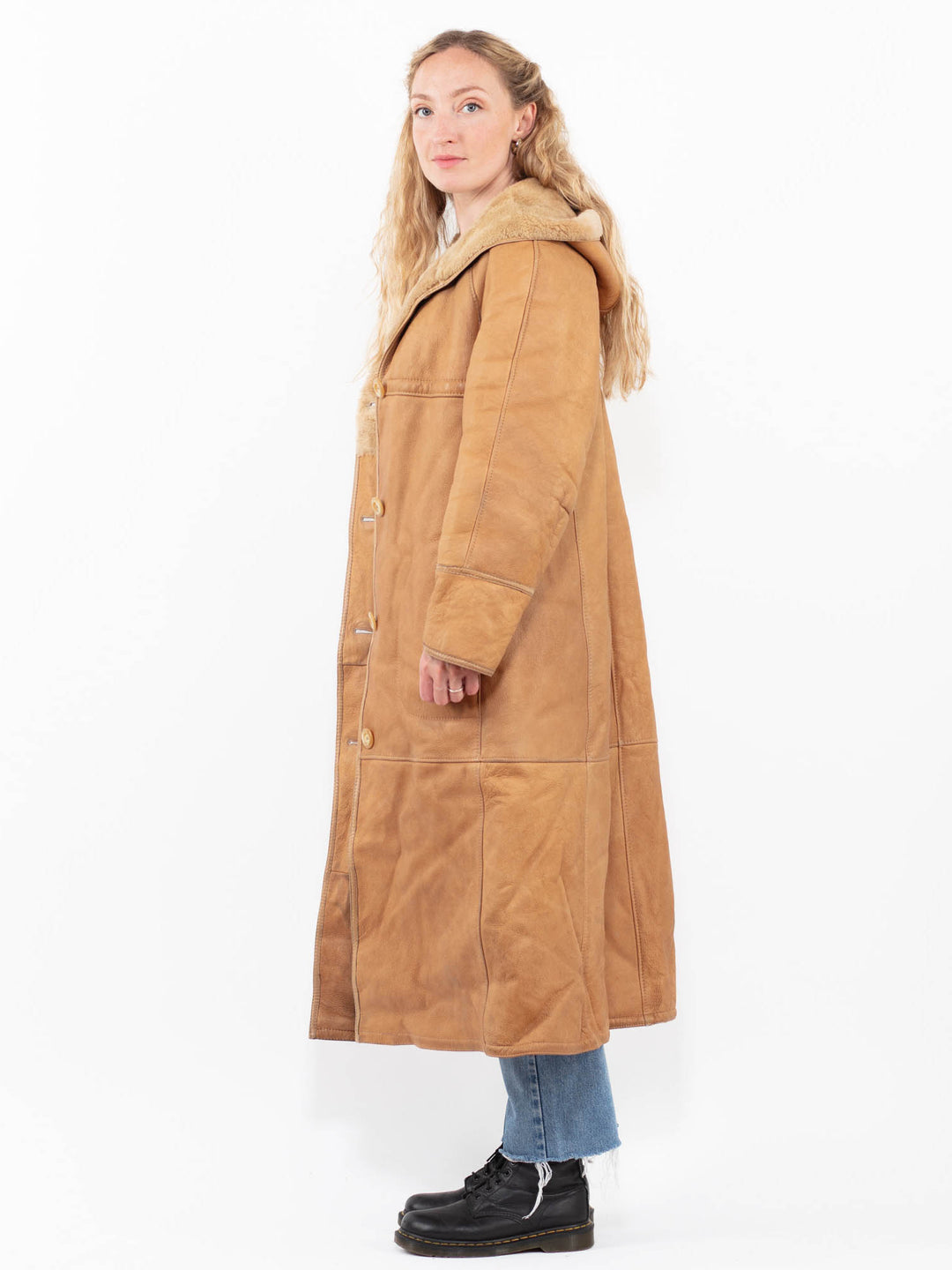 Vintage 90's Women Sheepskin Coat in BrownA0250