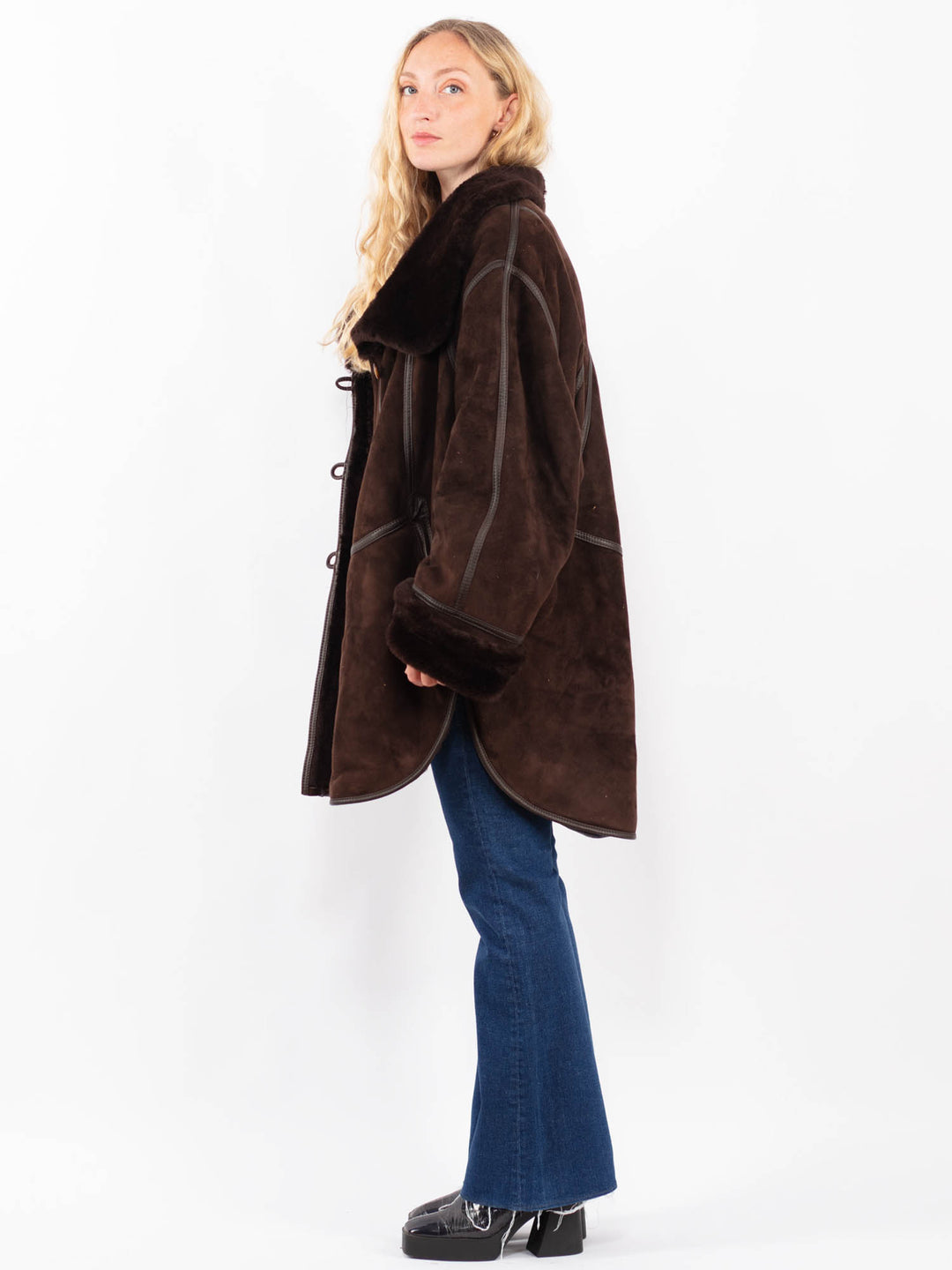 Vintage 90's Women Sheepskin Coat in BrownA0354