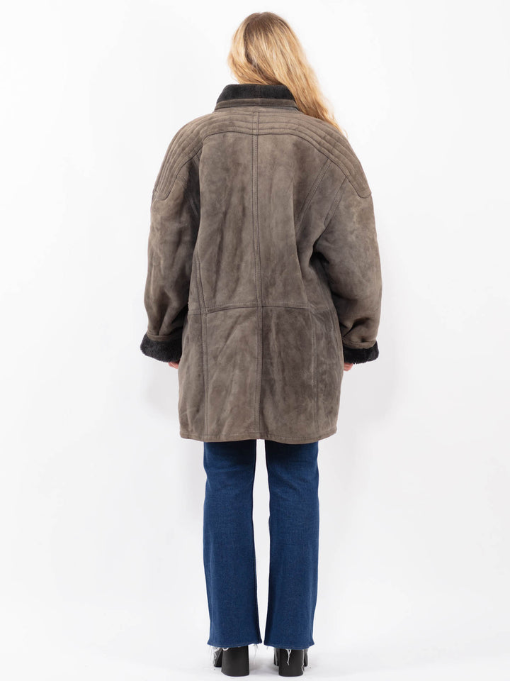 Vintage 90's Women Sheepskin Coat in GrayA0355