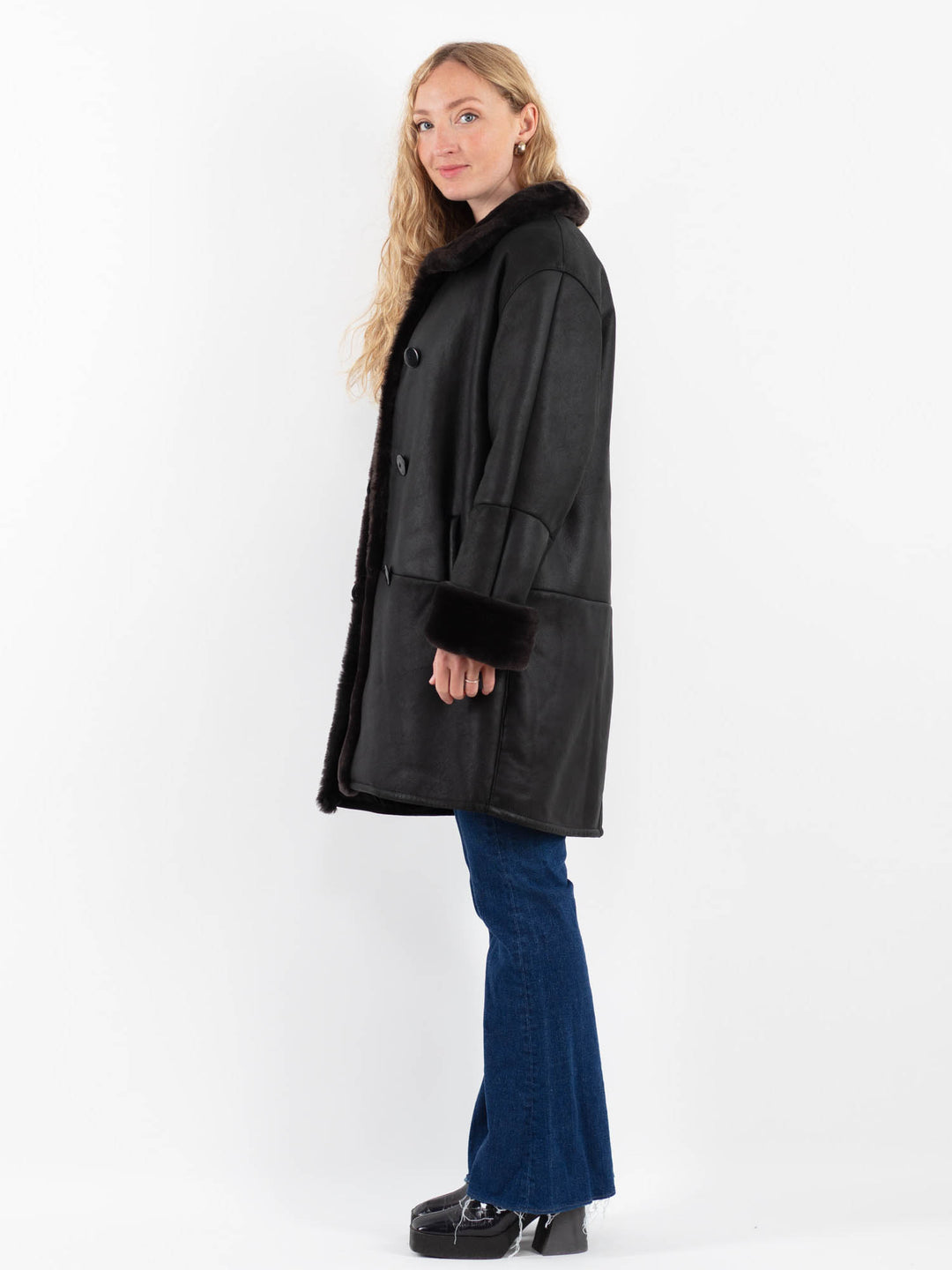 Vintage 90's Women Sheepskin Coat in BlackV9858