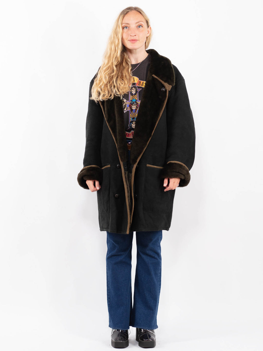 Vintage 90's Women Sheepskin Coat in BlackA0360