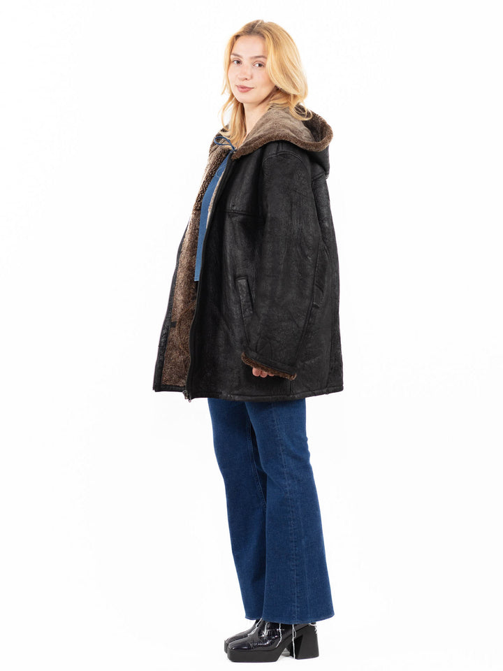 Vintage 90's Women Sheepskin Coat in BlackA0051