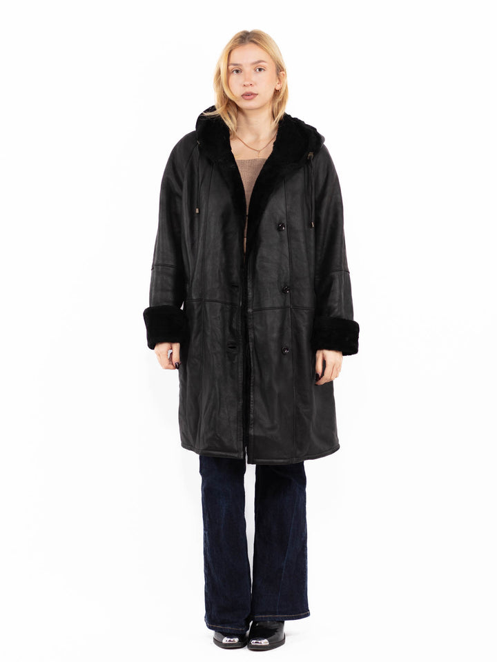 Vintage 90's Women Hooded Sheepskin Coat in Black