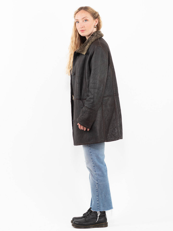 Vintage 90's Women Sheepskin Coat in BrownA0270