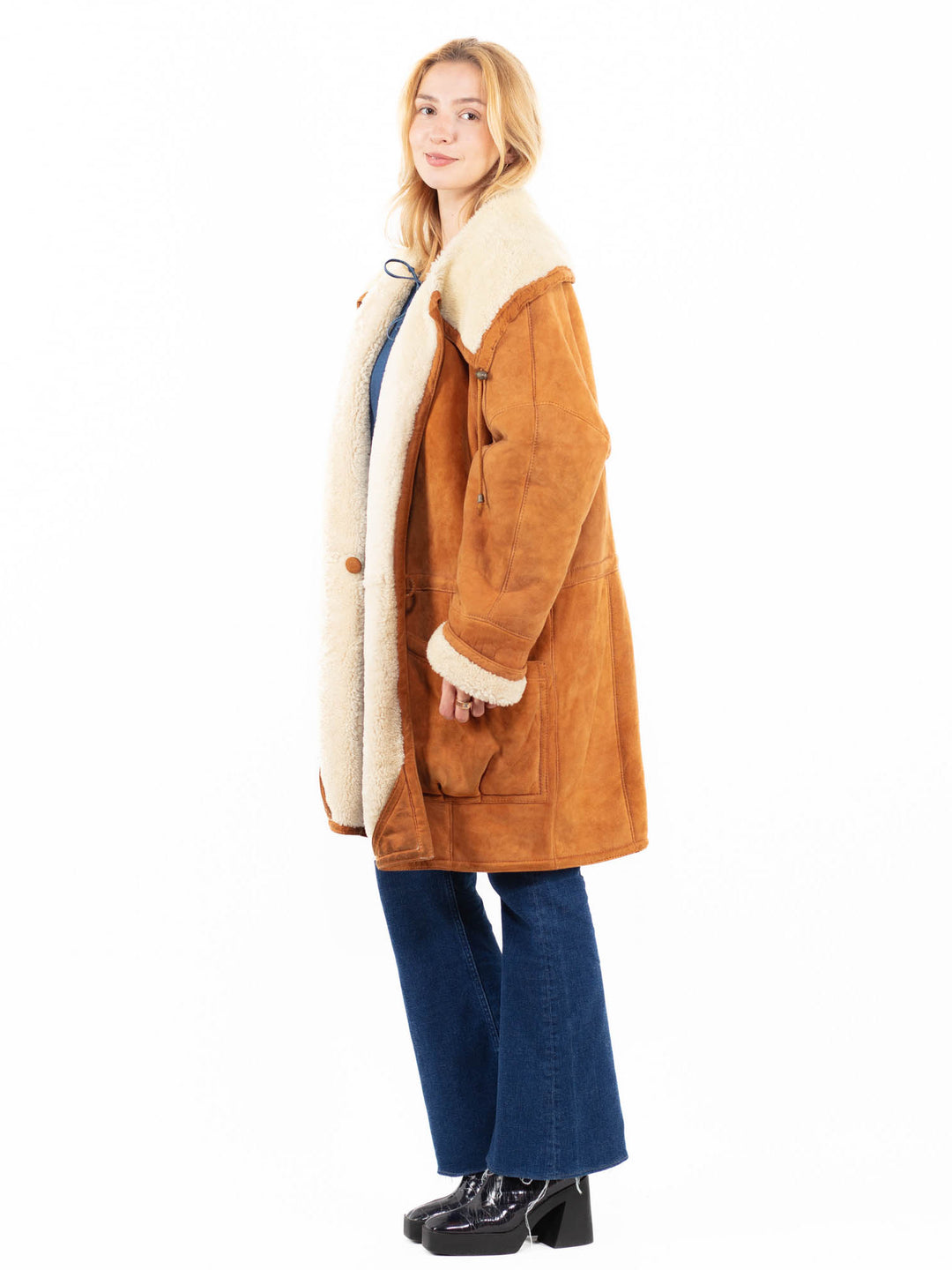 Vintage 90's Women Sheepskin Coat in BrownA0063