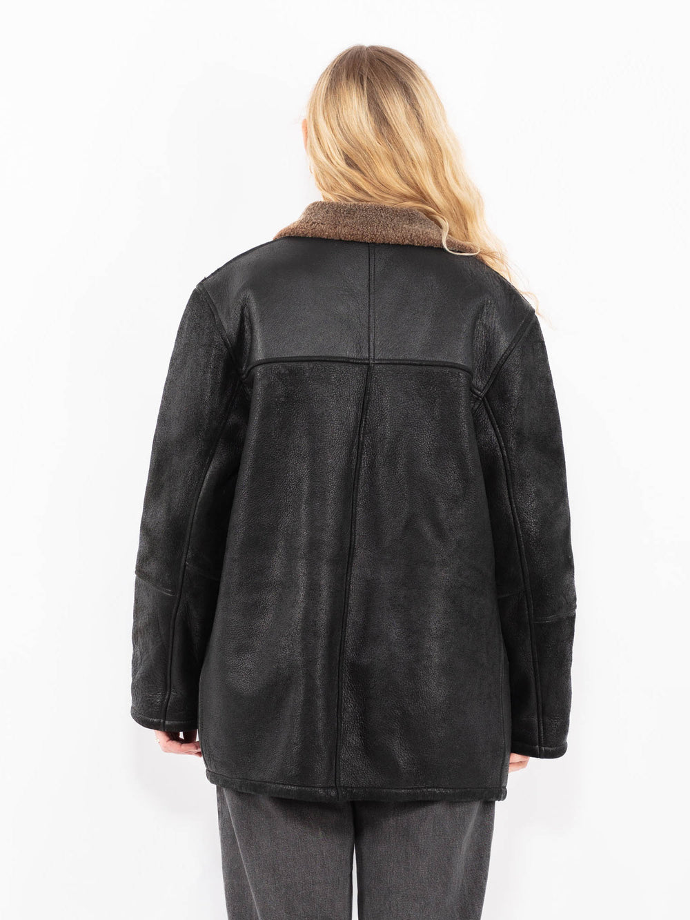 Vintage 90's Women Sheepskin Shearling Coat in BlackA0621
