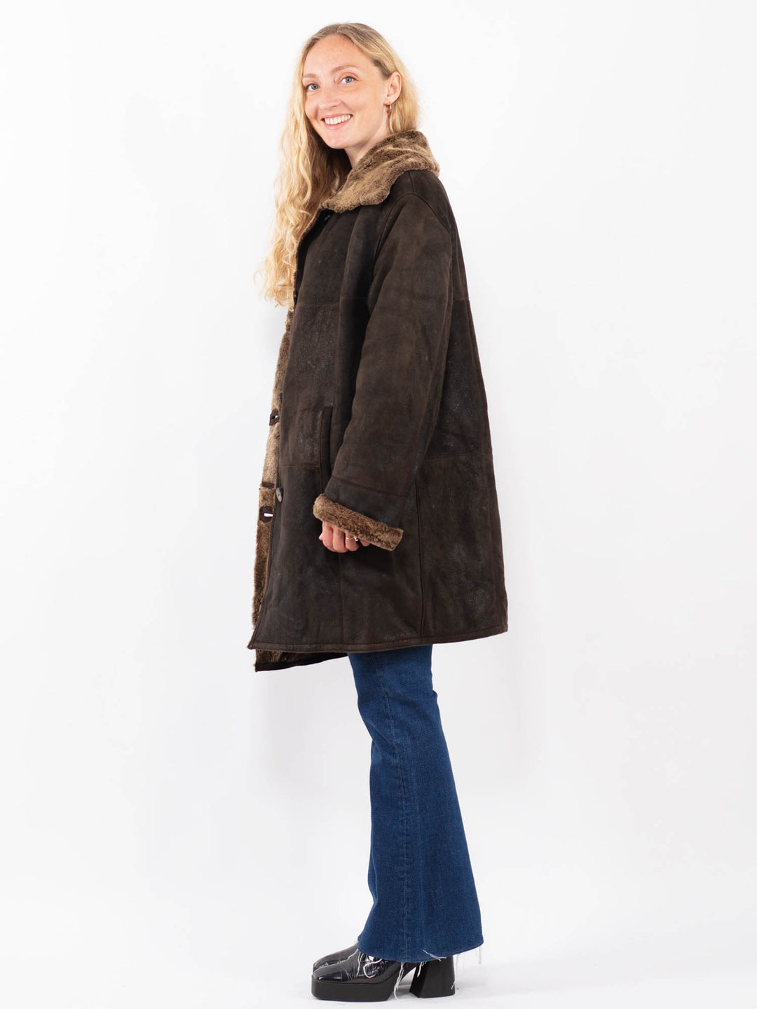 Vintage 90's Women Sheepskin Coat in BrownA0378