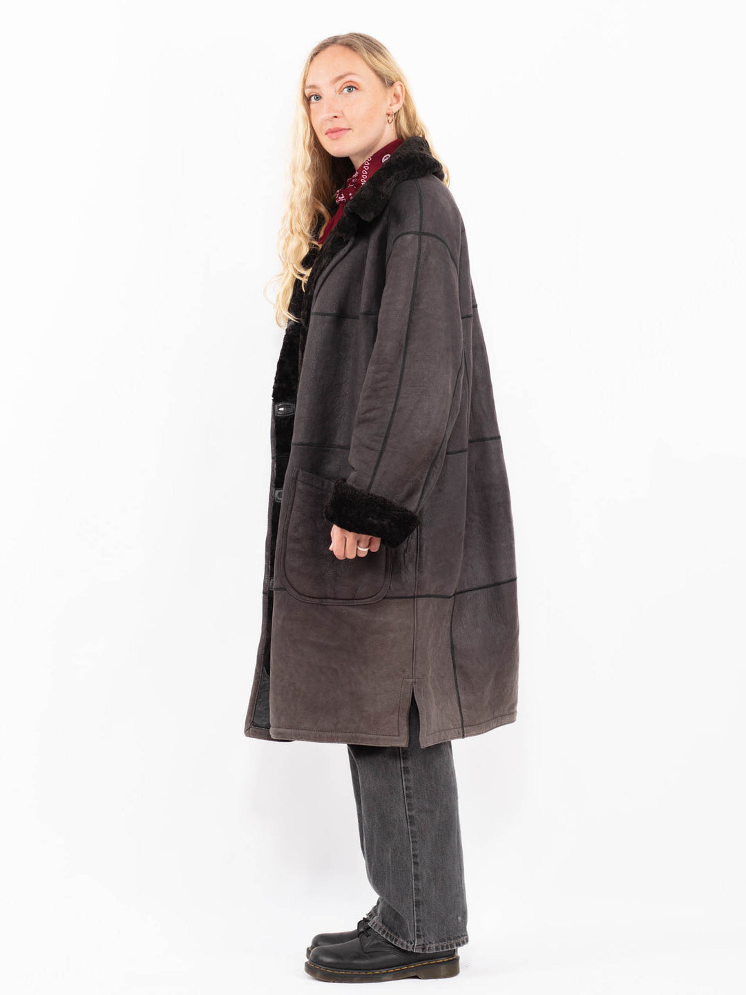 Vintage 90's Women Sheepskin Coat in BrownA0622