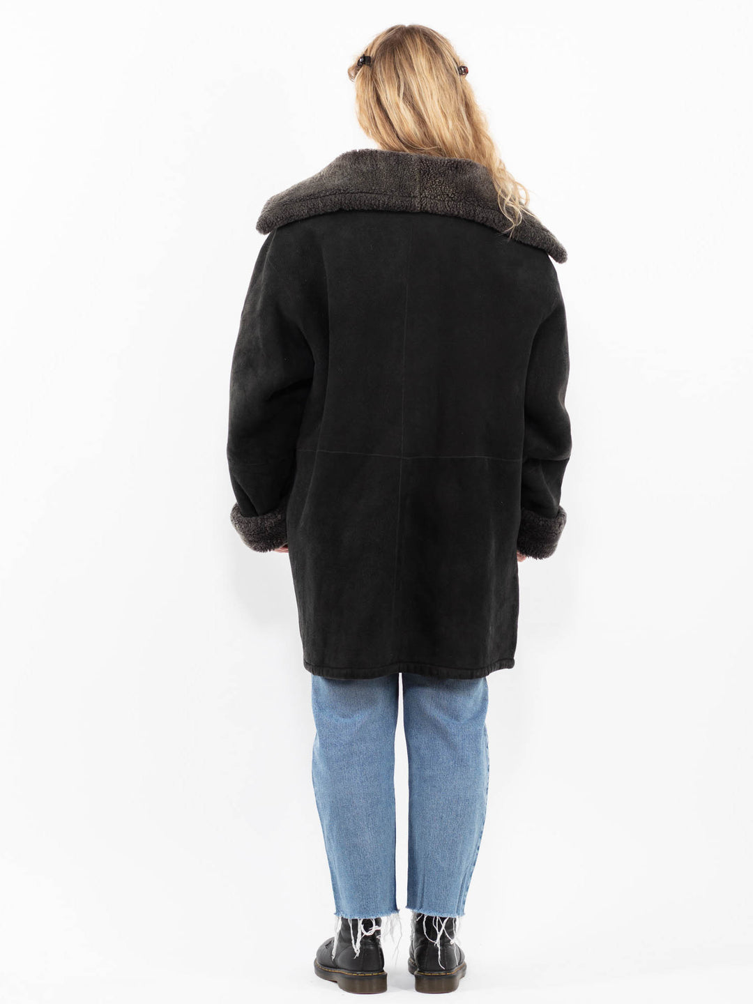 Vintage 90's Women Sheepskin in BlackA0285