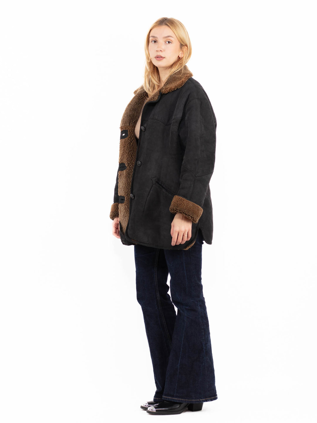 Vintage 90's Women Sheepskin Coat in Black