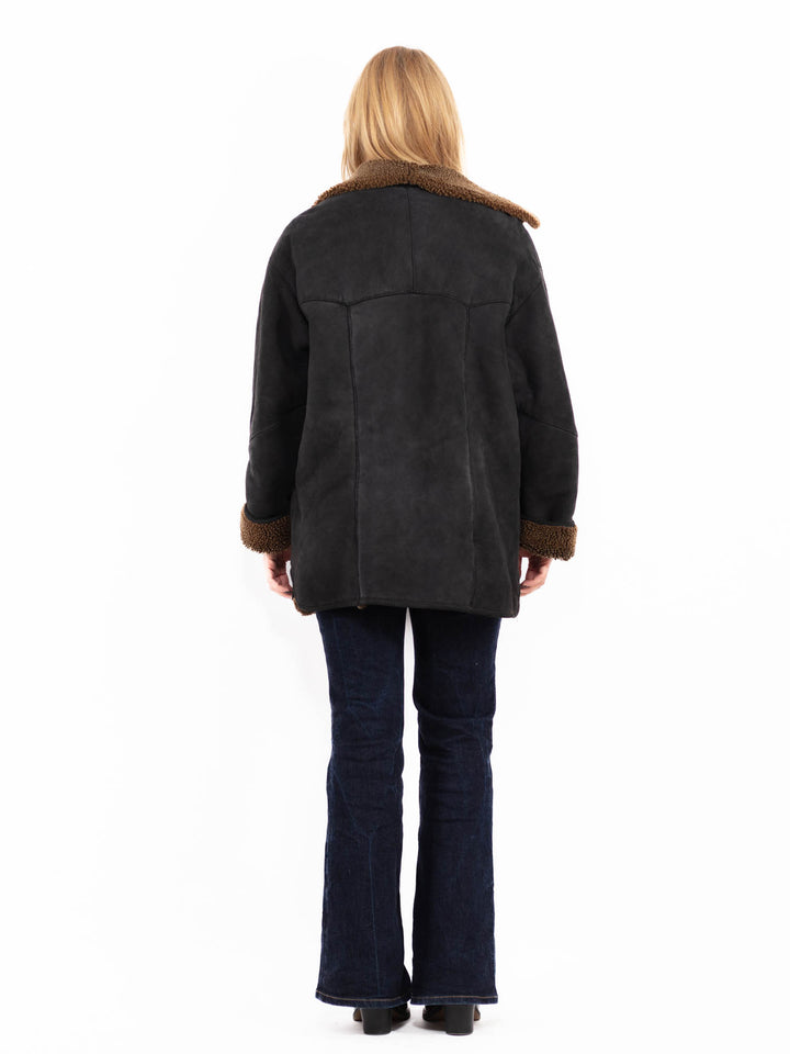 Vintage 90's Women Sheepskin Coat in Black
