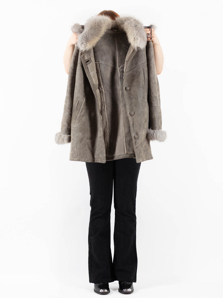 Vintage 90's Women Sheepskin Coat in GrayV9786
