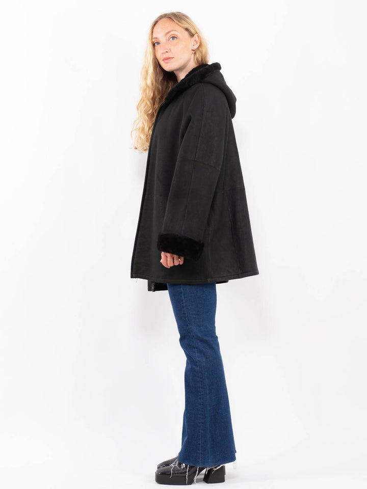 Vintage 90's Women Sheepskin Coat in BlackA0399