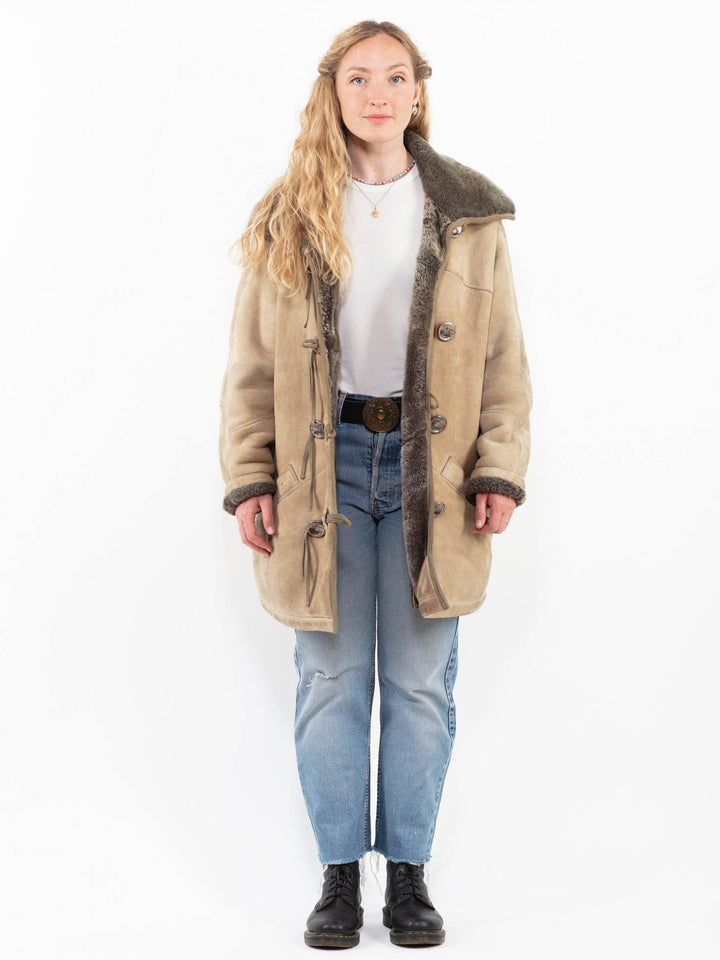 Vintage 90's Women Sheepskin Coat in BeigeA0305