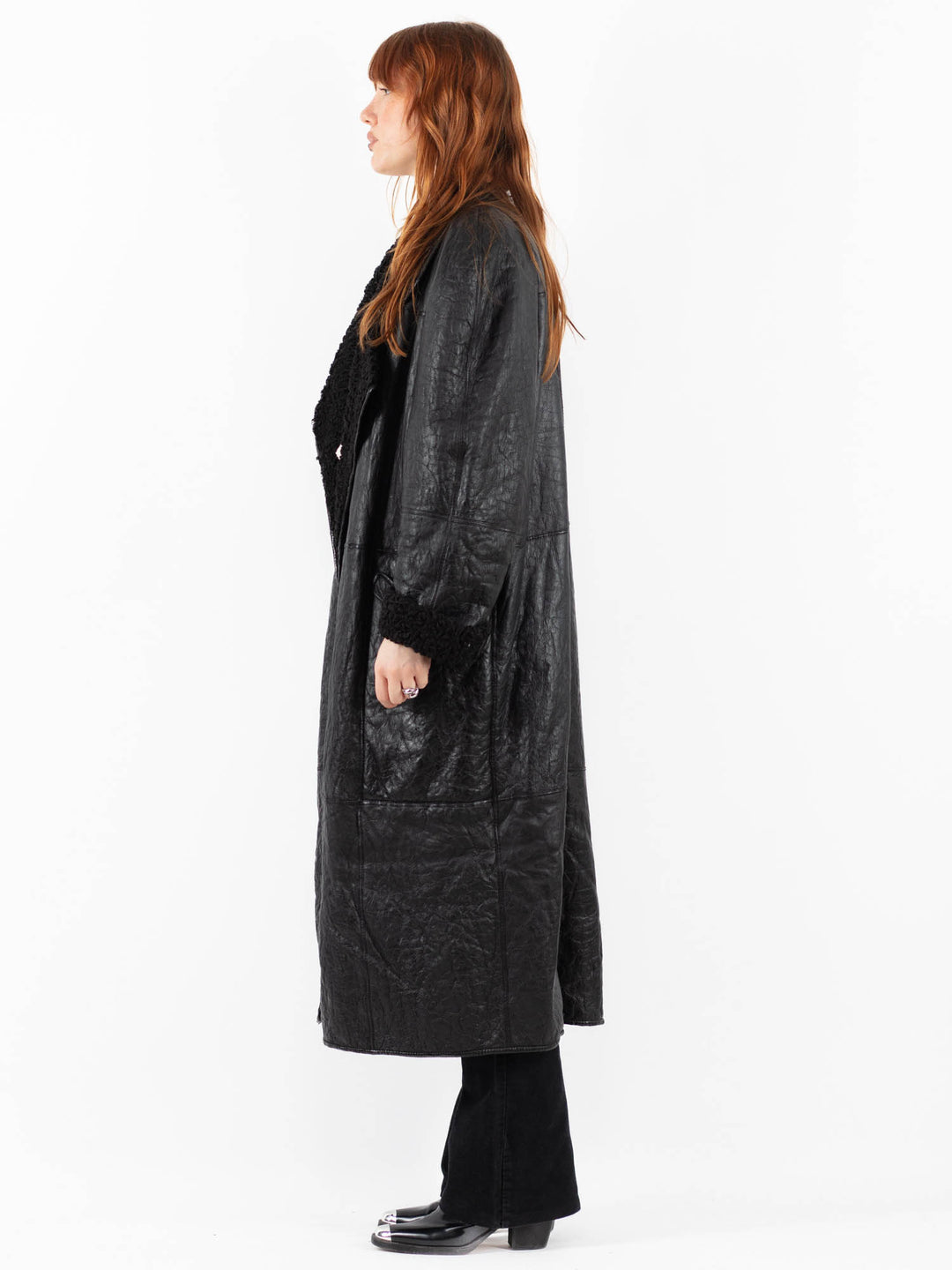 Vintage 90's Women Sheepskin Coat in BlackV9806