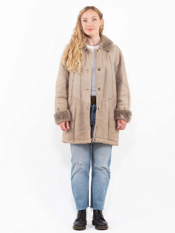 Vintage 90's Women Sheepskin Coat in BeigeA0309