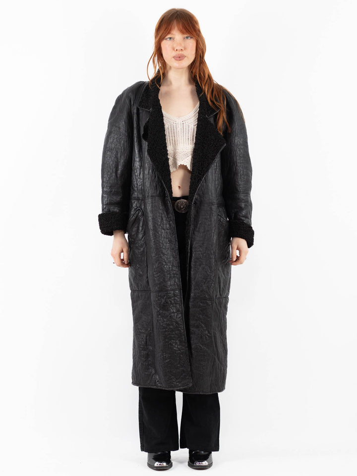 Vintage 90's Women Sheepskin Coat in BlackV9806