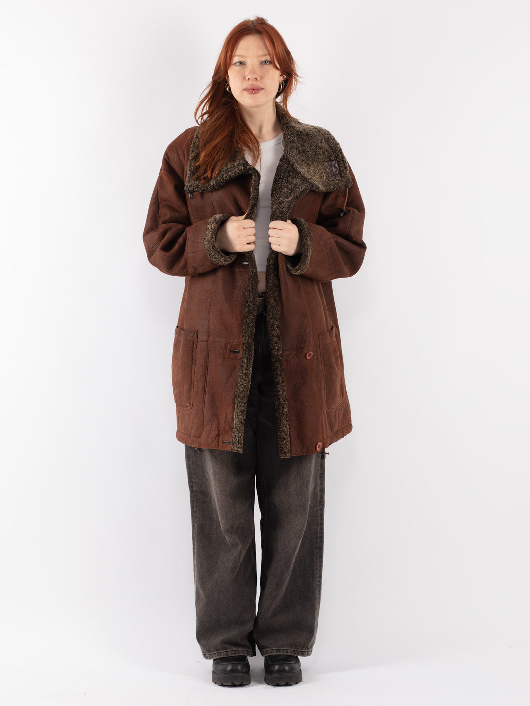 Vintage 90's Women Sheepskin Coat in Brown