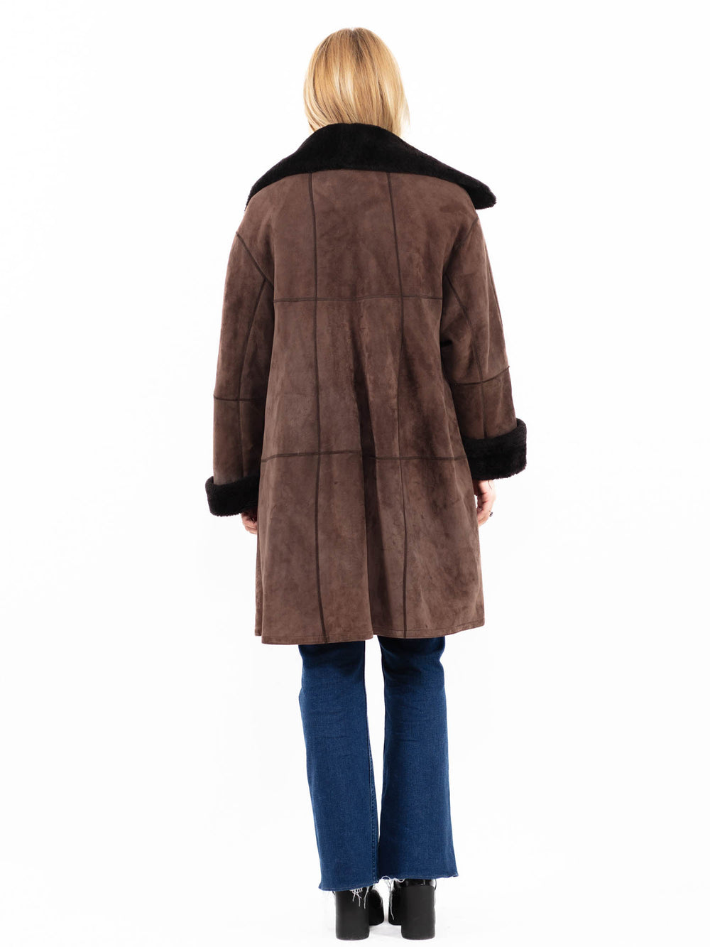 Vintage 90's Women Sheepskin Coat in BrownA0101