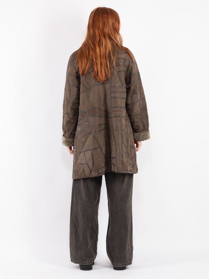 Vintage 90's Women Sheepskin Coat in Brown