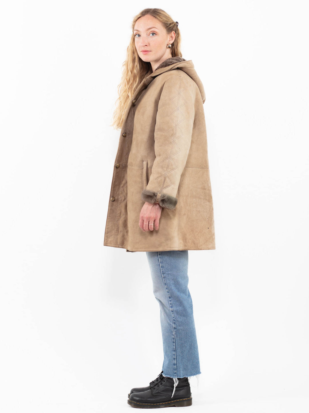 Vintage 90's Women Sheepskin Coat in BeigeA0324