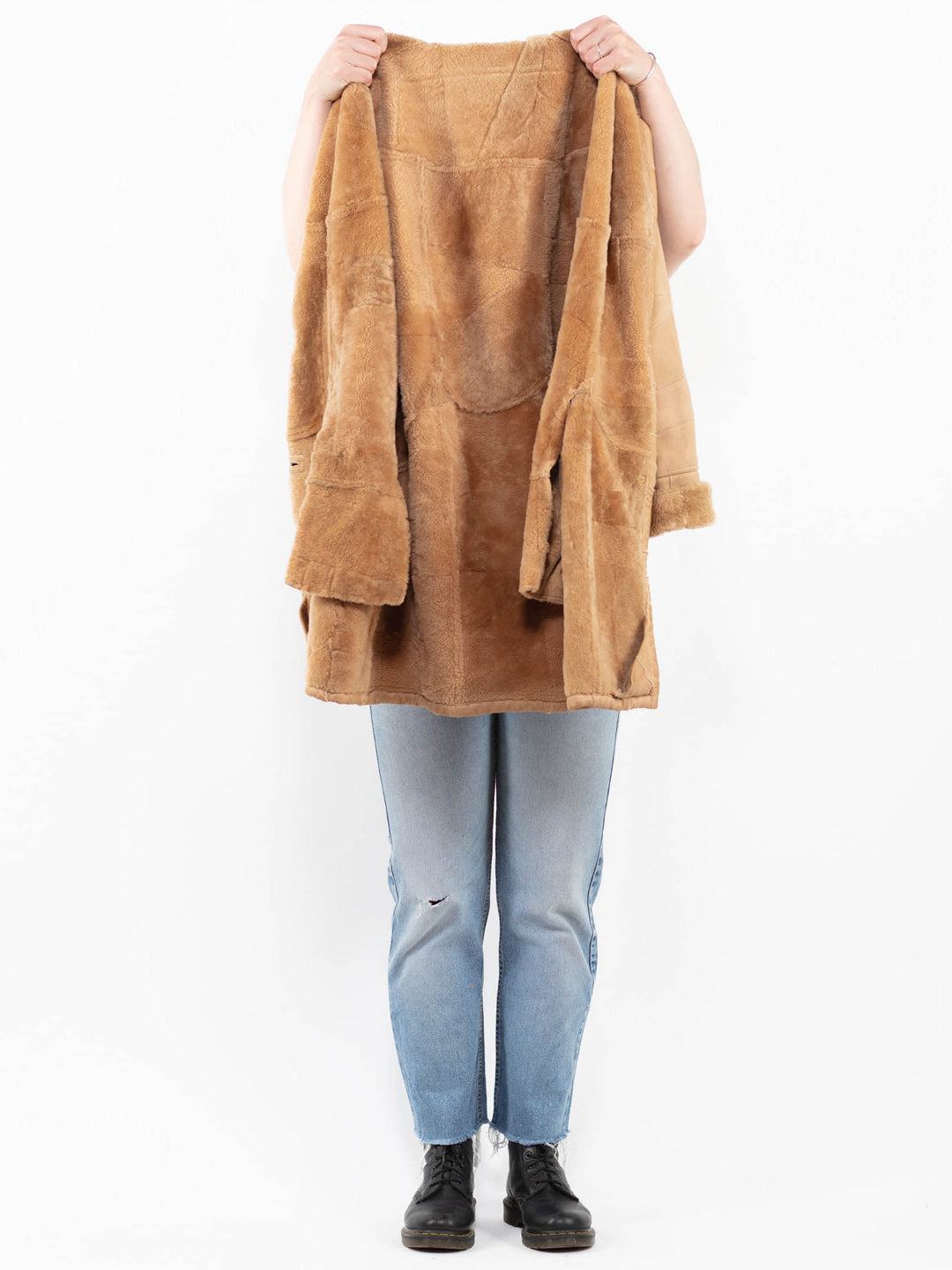 Vintage 90's Women Sheepskin Coat in BeigeA0327