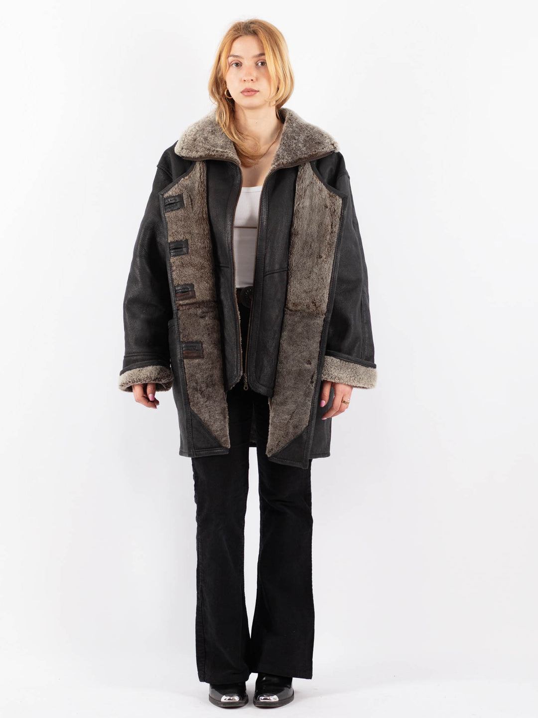 Vintage 90's Women Sheepskin Shearling Coat in BlackV9687