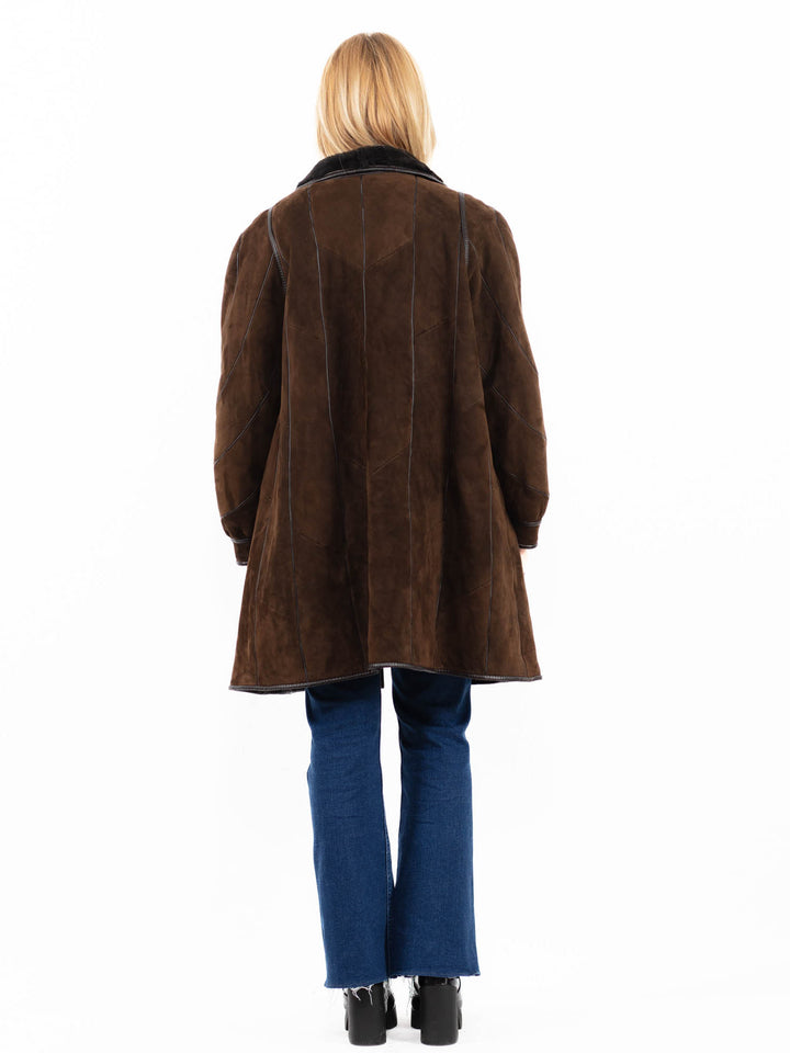 Vintage 90's Women Sheepskin Coat in BrownA0130