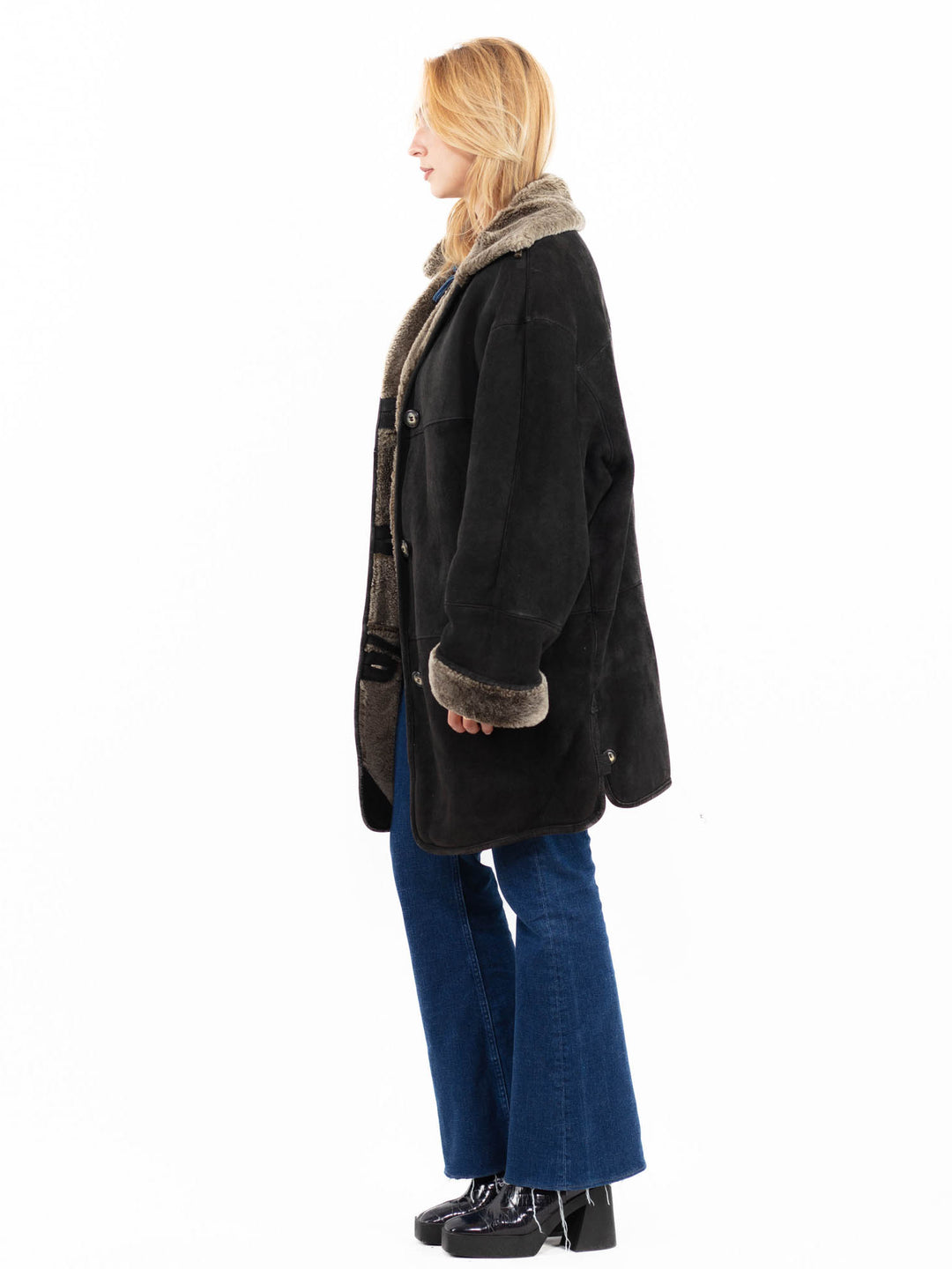 Vintage 90's Women Sheepskin in BlackA0134