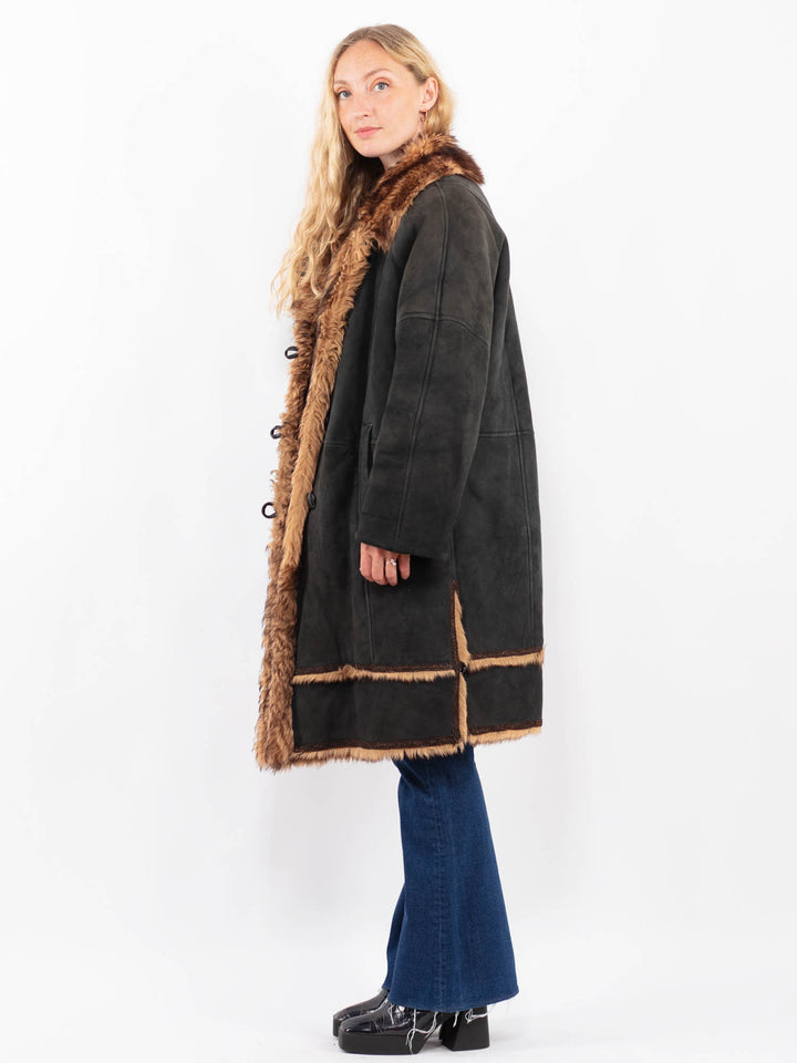 Vintage 90's Women Sheepskin Coat in BlackA0461
