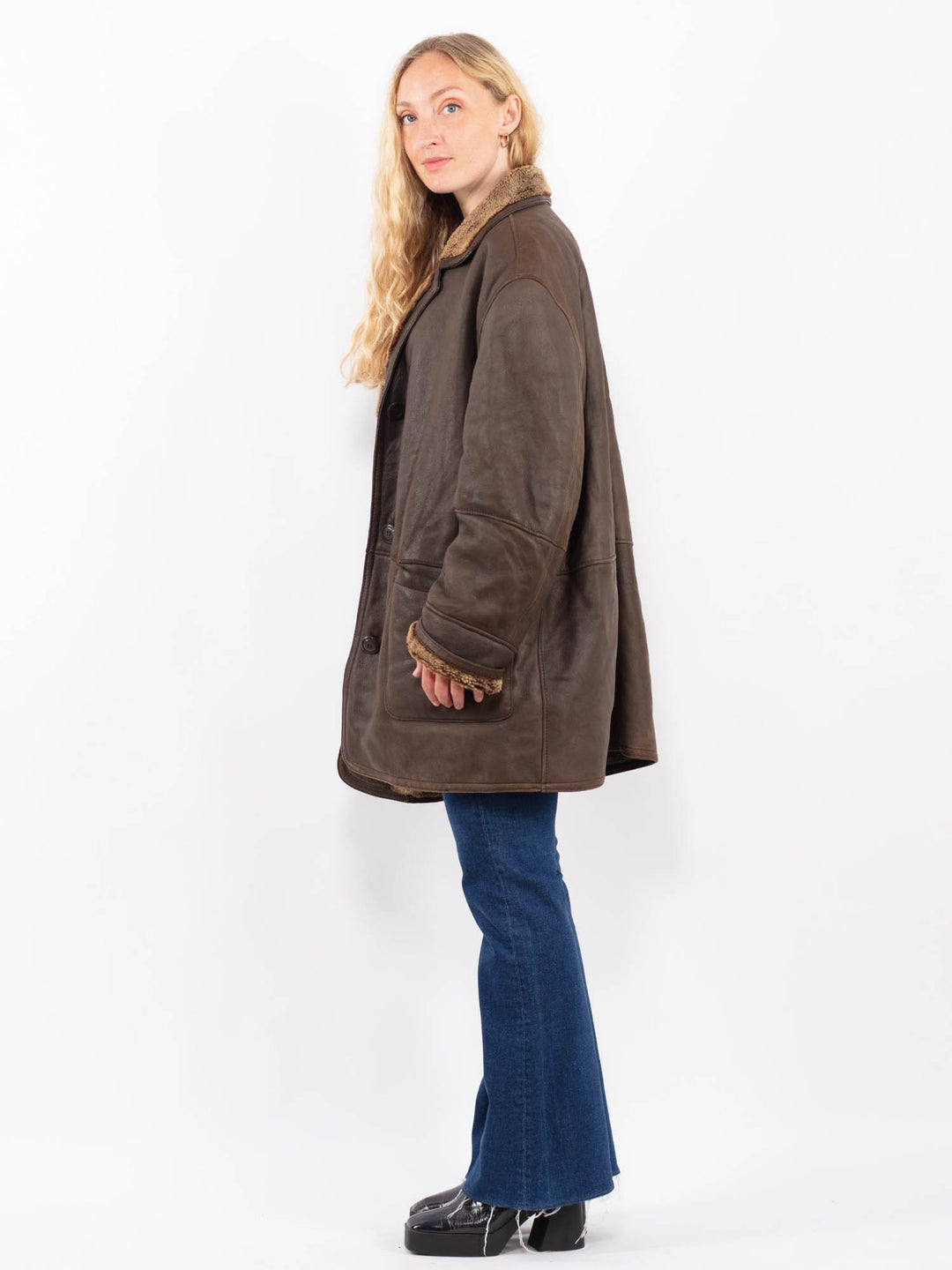 Vintage 90's Women Sheepskin Coat in BrownA0477