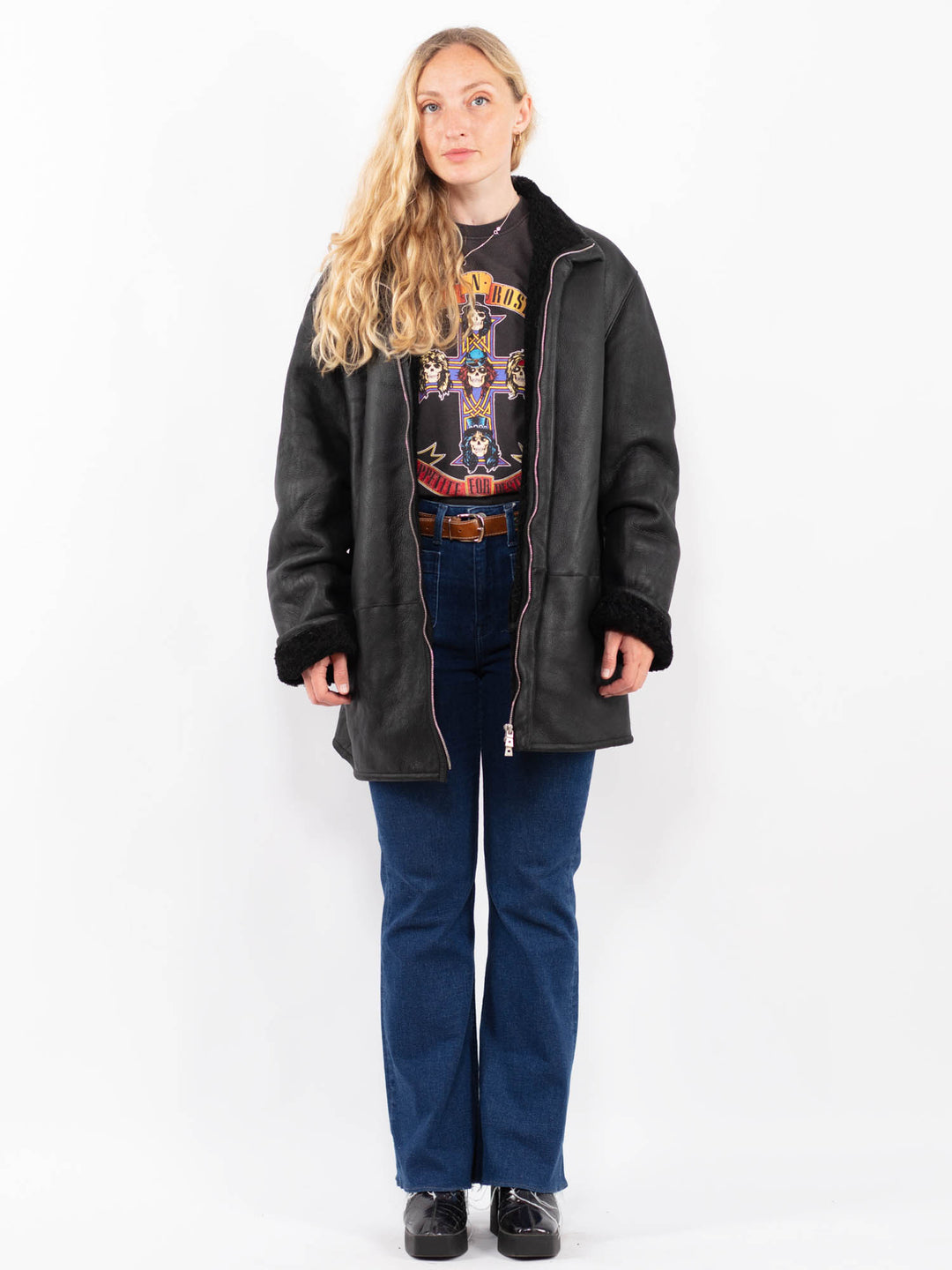 Vintage 90's Women Sheepskin Coat in BlackA0479