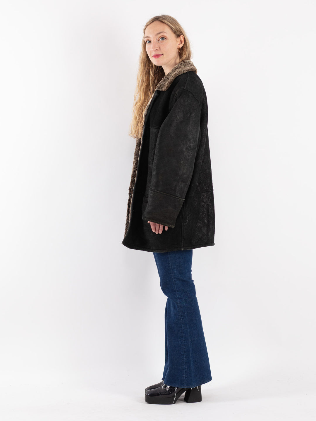 Vintage 90's Women Sheepskin Shearling Coat in Black