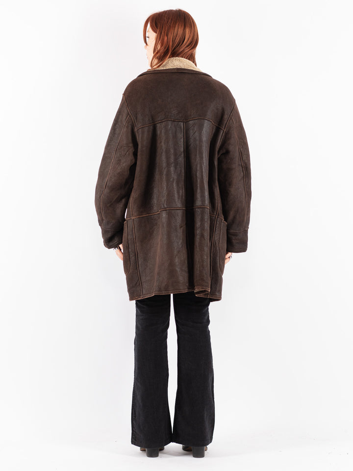 Vintage 90's Women Sheepskin Coat in Brown