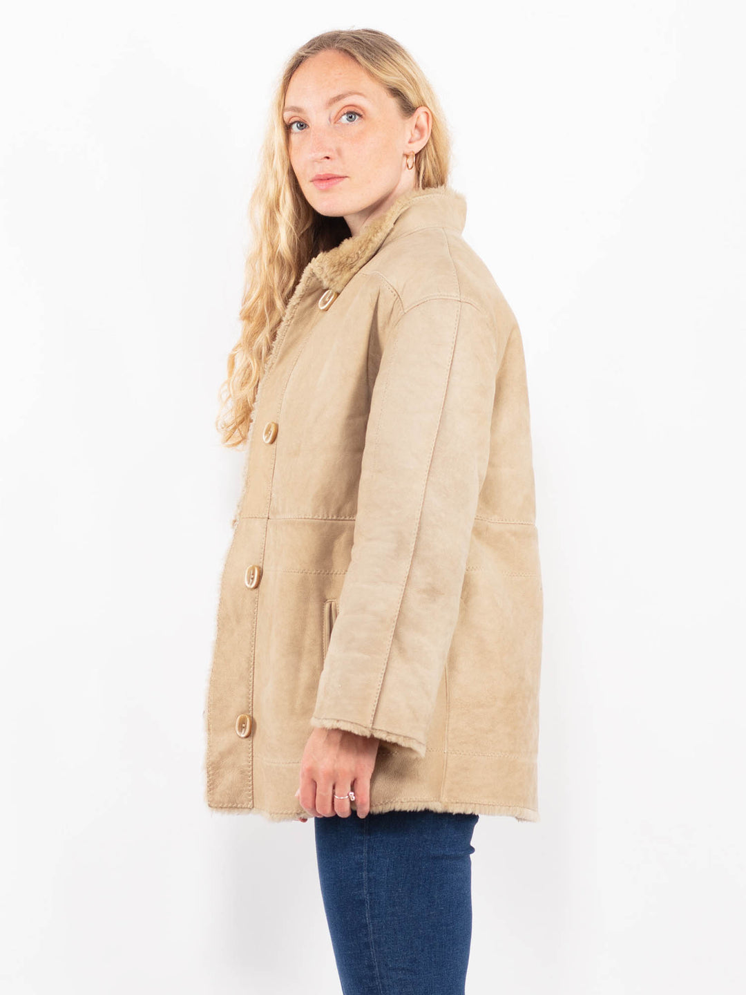 Vintage 90's Women Sheepskin Jacket in BeigeA0358