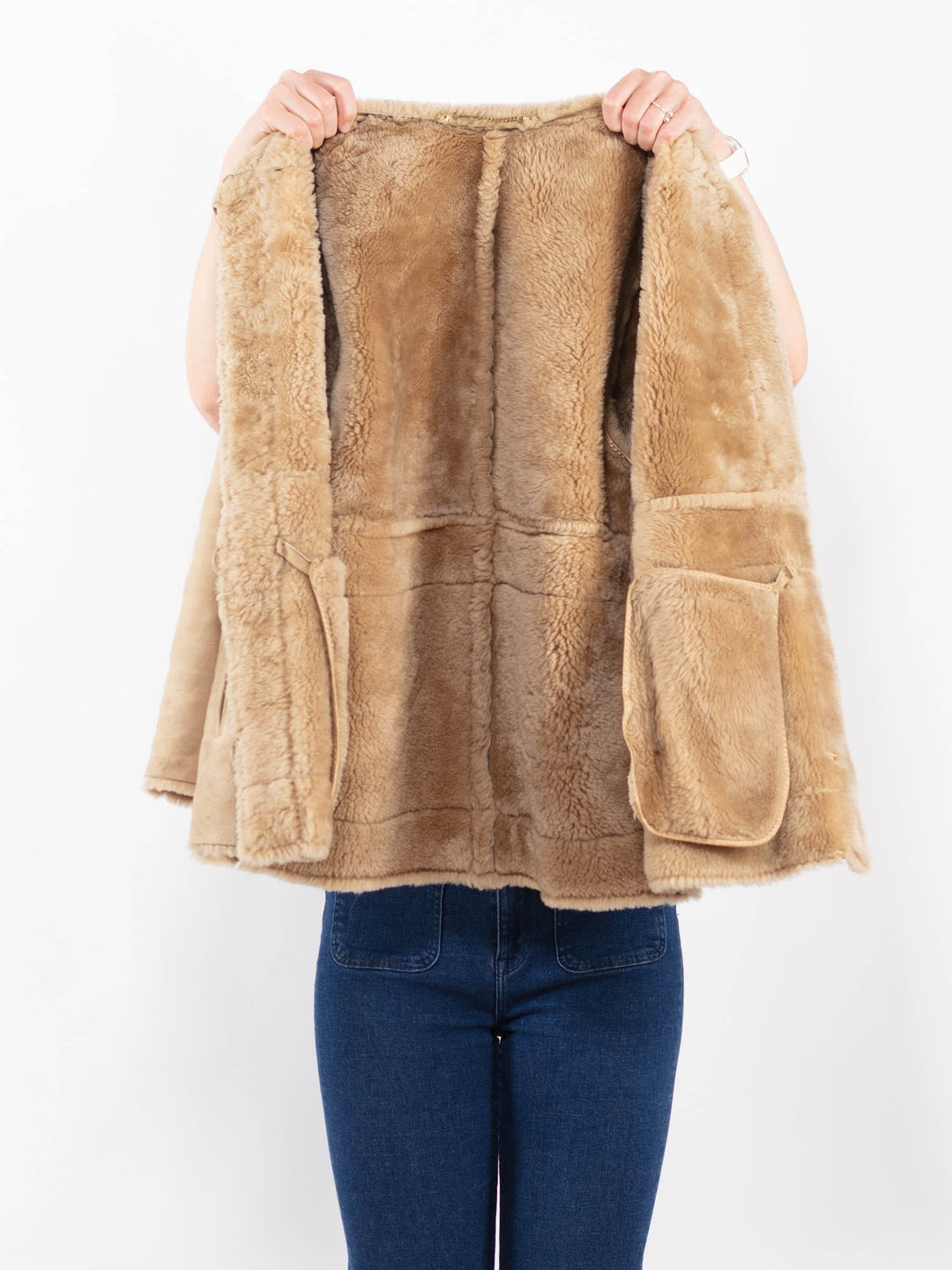 Vintage 90's Women Sheepskin Jacket in BeigeA0358