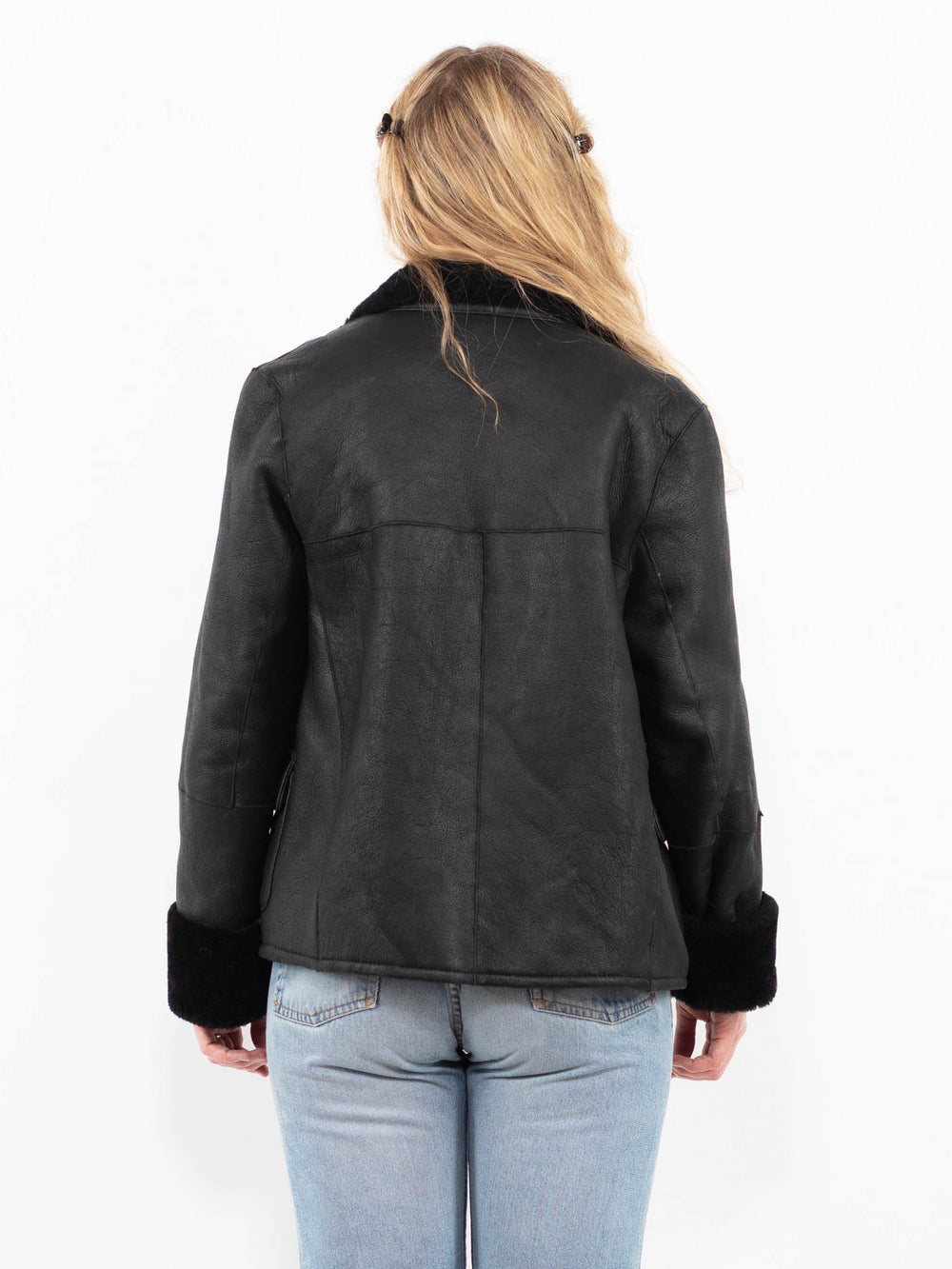Vintage 90's Women Sheepskin Jacket in BlackA0313