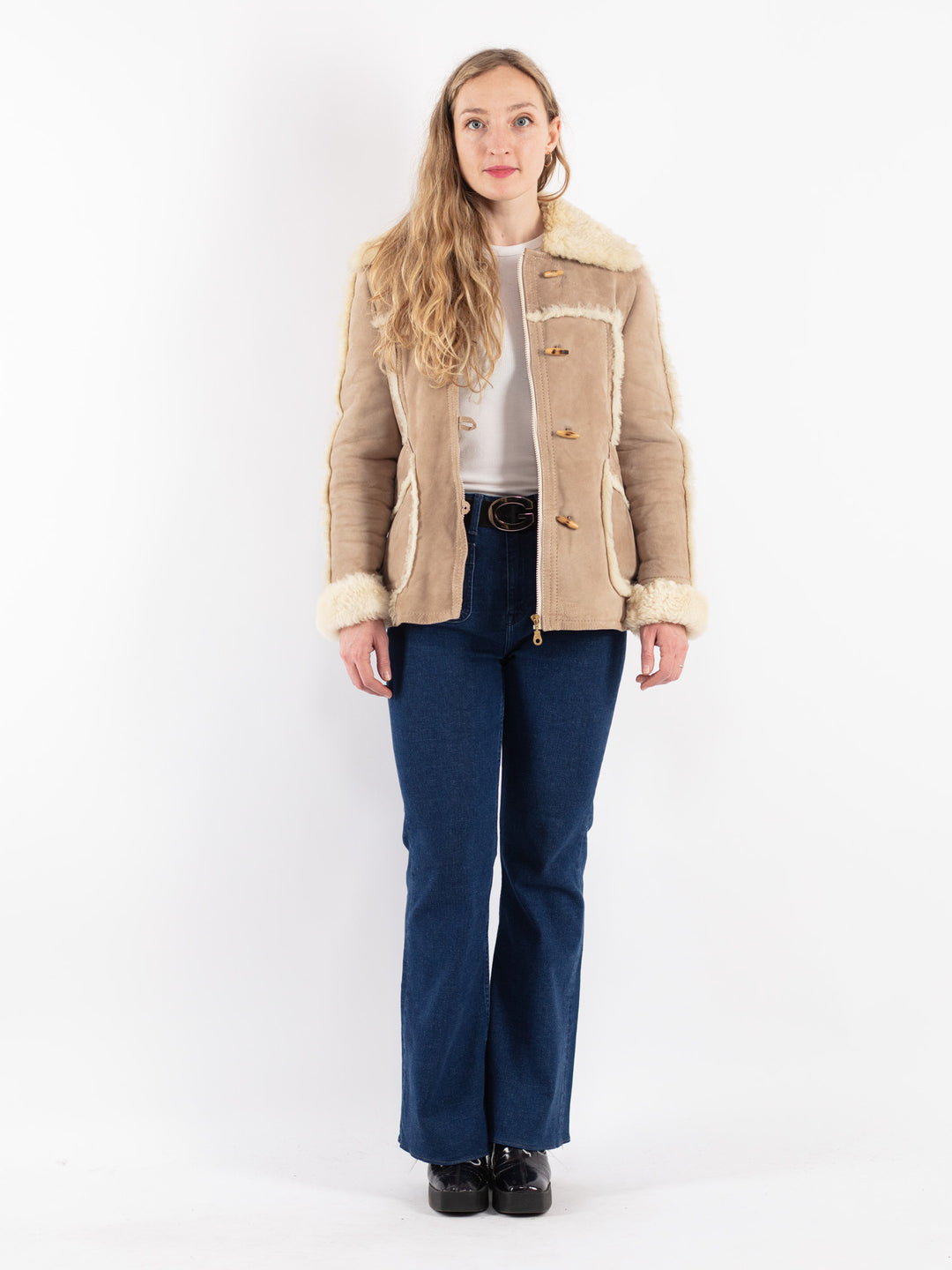 Vintage 90's Women Sheepskin Jacket in Beige