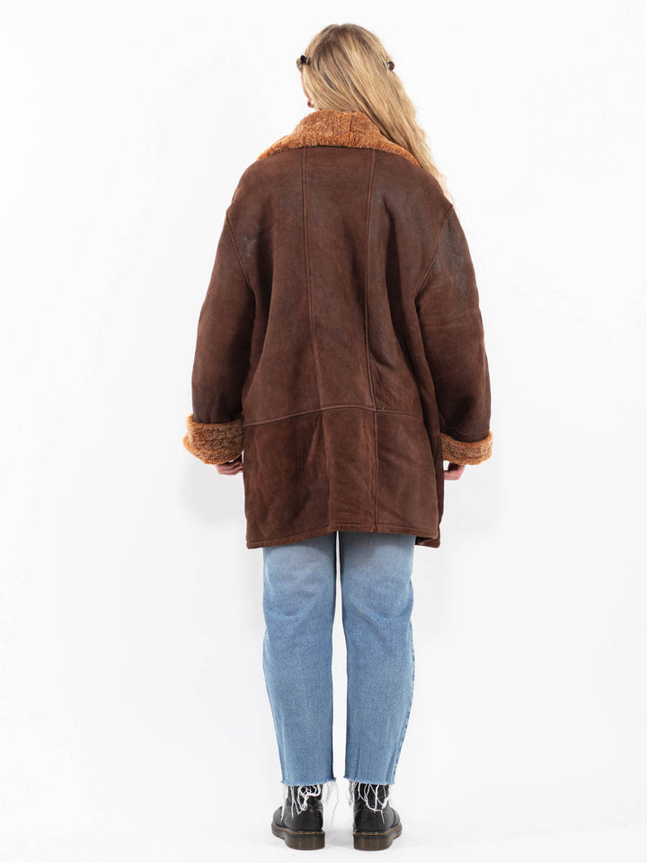 Vintage 90's Women Sheepskin Coat in BrownA0335