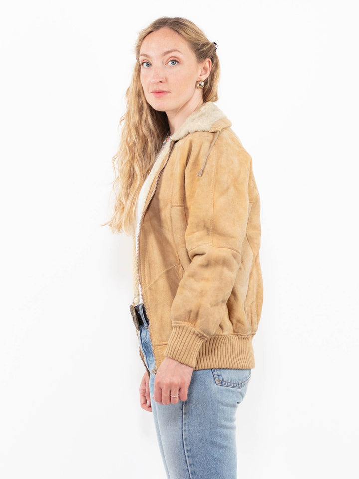 Vintage 90's Women Sheepskin Jacket in BeigeA0340