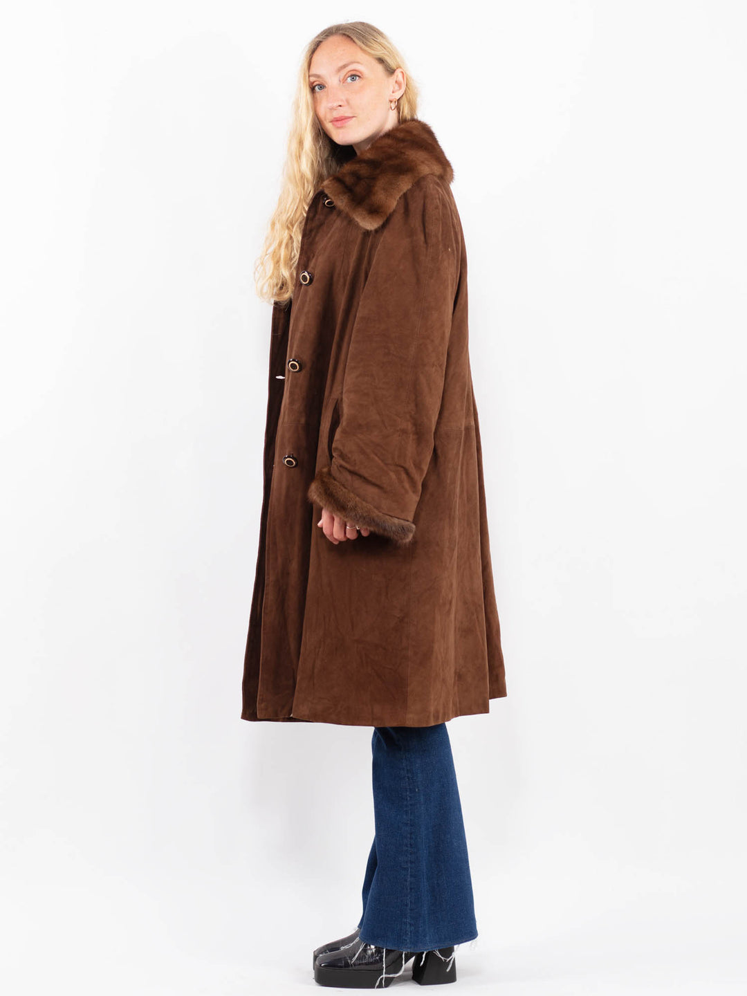 Vintage 90's Women Suede Coat in BrownA0437