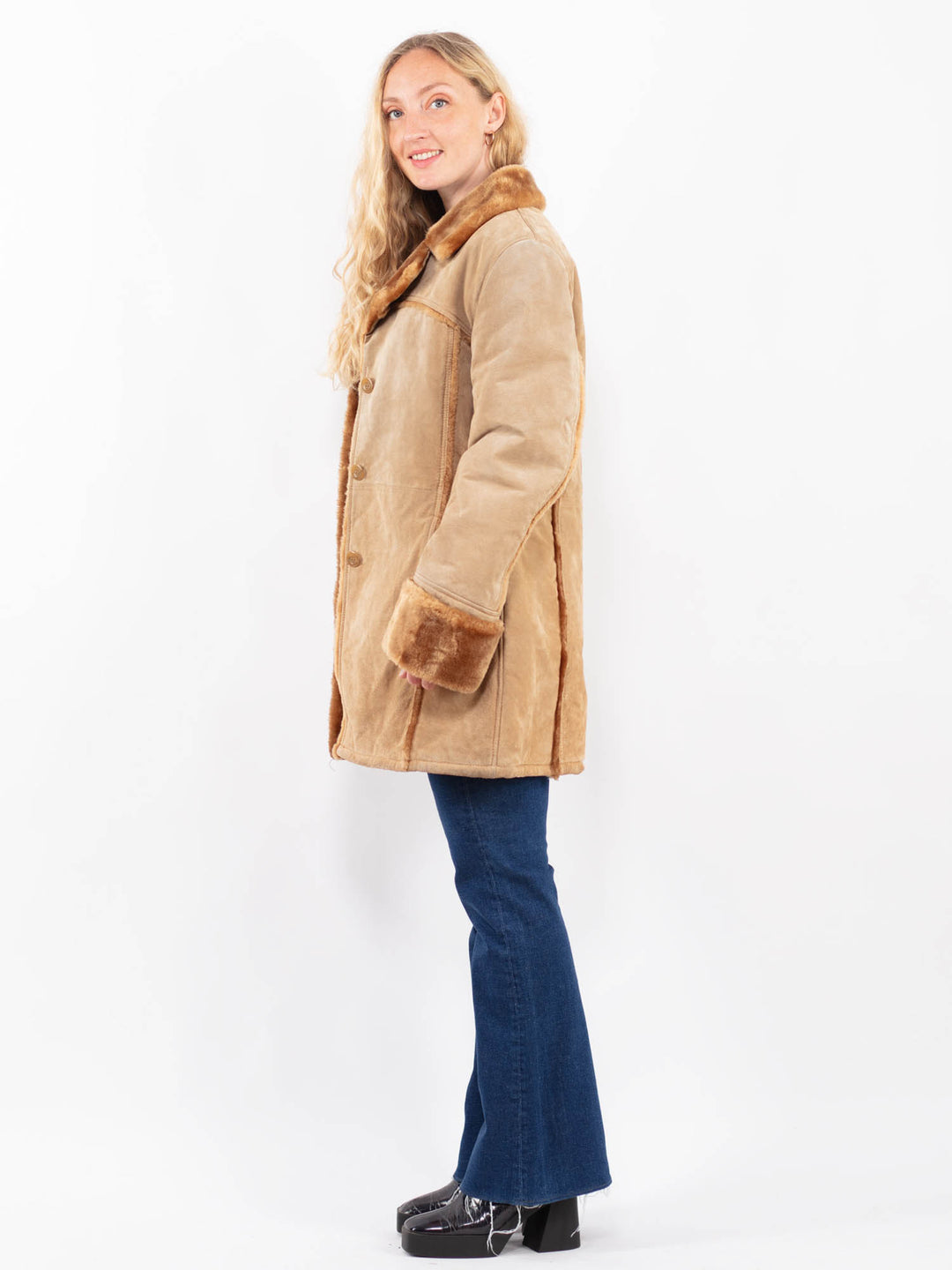 Vintage 00's Women Suede Sherpa Coat in BeigeA0409