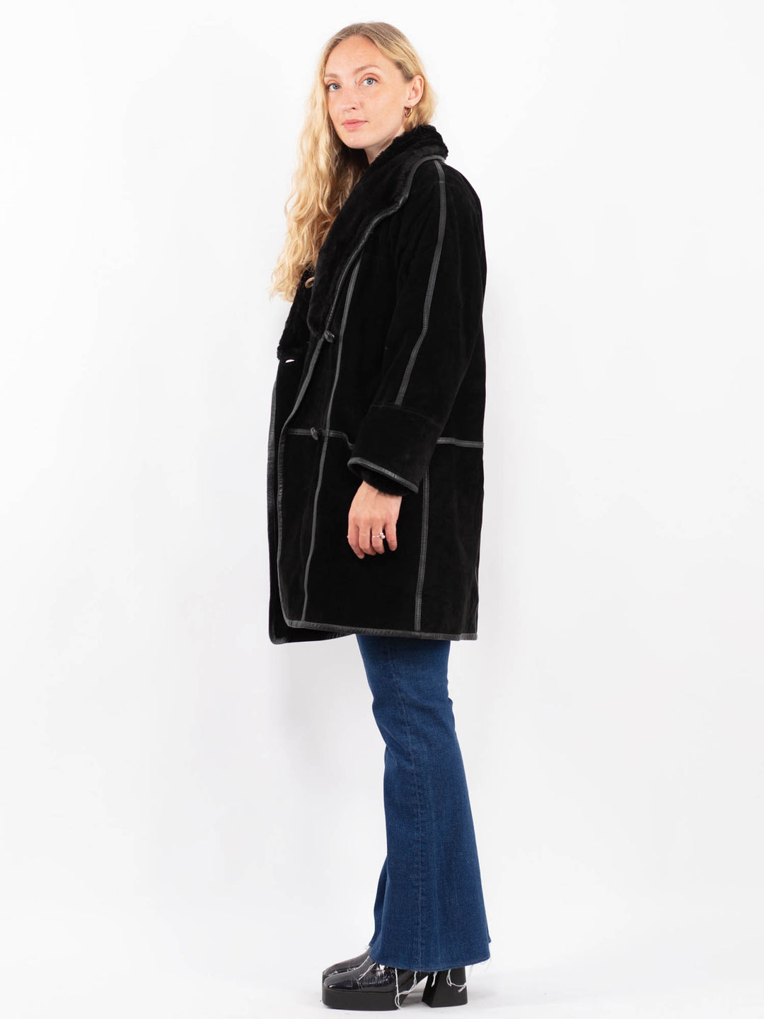 Vintage 90's Women Suede Sherpa Coat in BlackA0463
